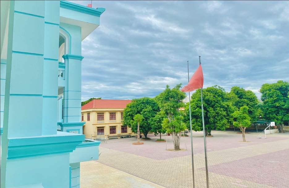 QUANG CANH 1